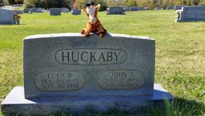 Ma & Pa Huckaby gravestone